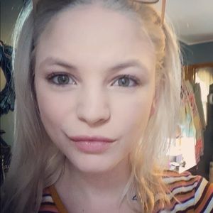 Meet your Posher, Jade